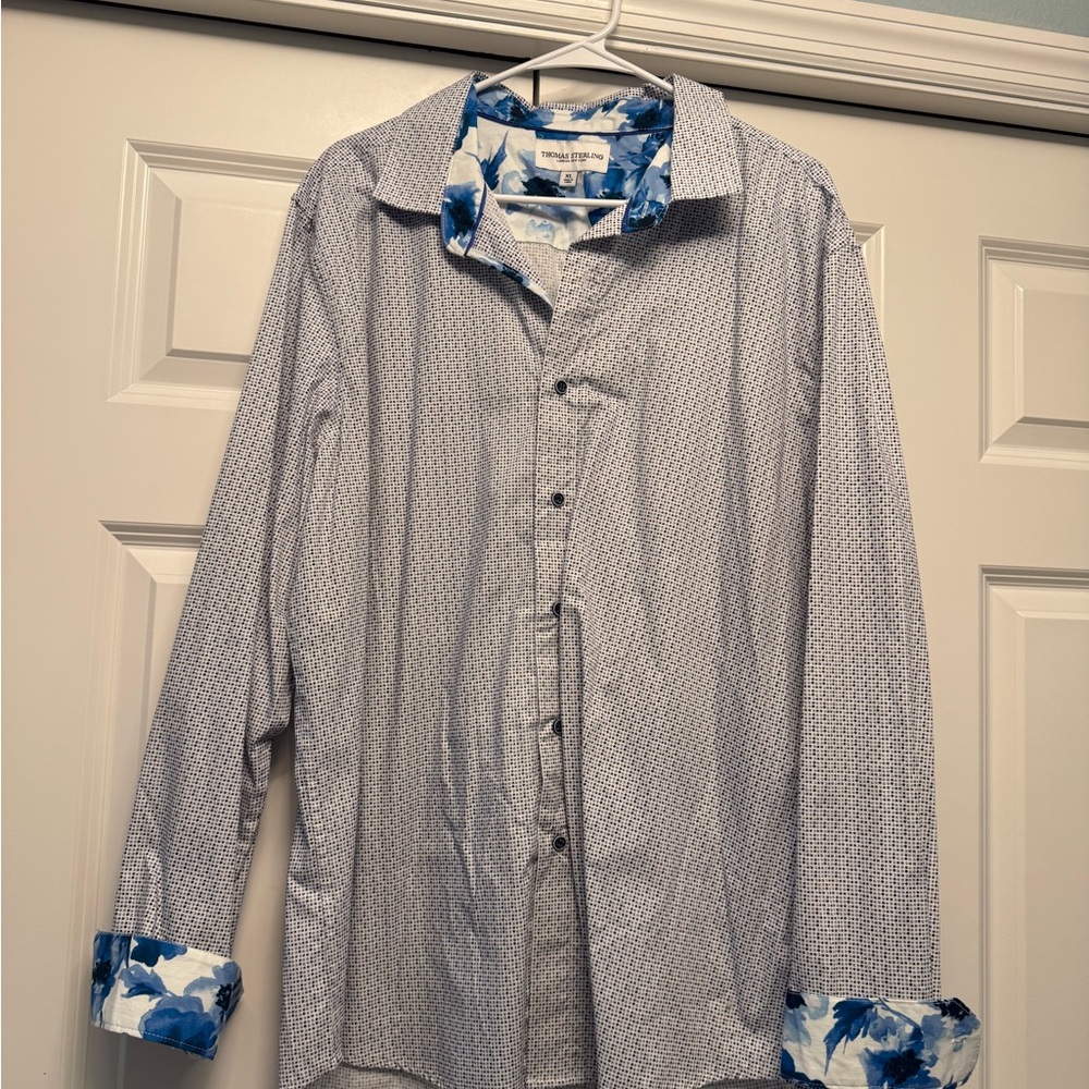 Stylish Blue and White Men's Button-Down Shirt